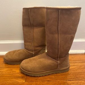 Tall Ugg Boots in Chesnut